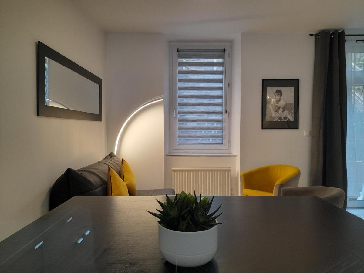 17, Face A La Gare Apartment Lannion Bagian luar foto